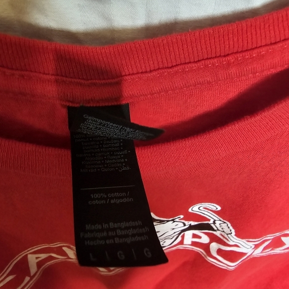 T-Shirt - Picture 2 of 4